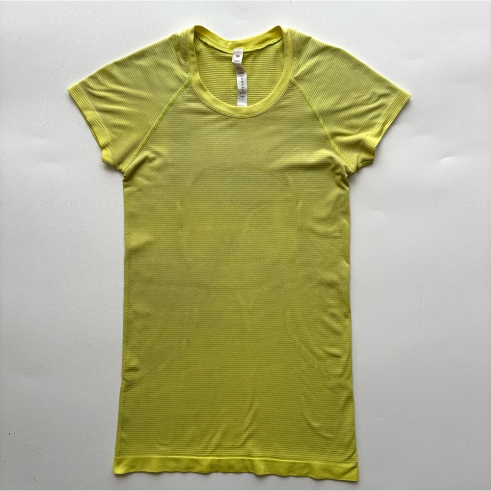 Lululemon swiftly tech short sleeve shirt size 4 bright electric yellow